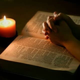 Foto profilo di Bibbia e versetto del giorno